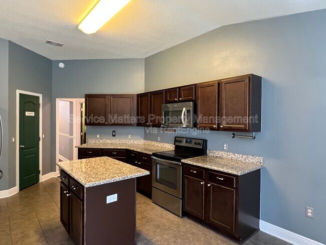 Building Photo - 6175 Chester Dr