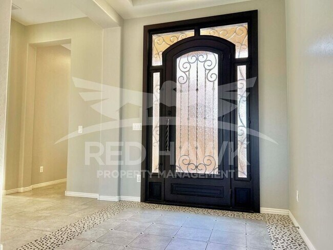 Building Photo - 3567 E Chestnut Ln