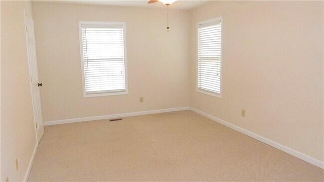 Building Photo - 103 K D Ln