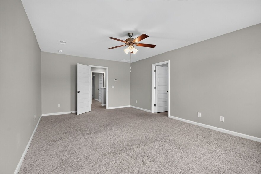 Building Photo - 446 Furlough Dr