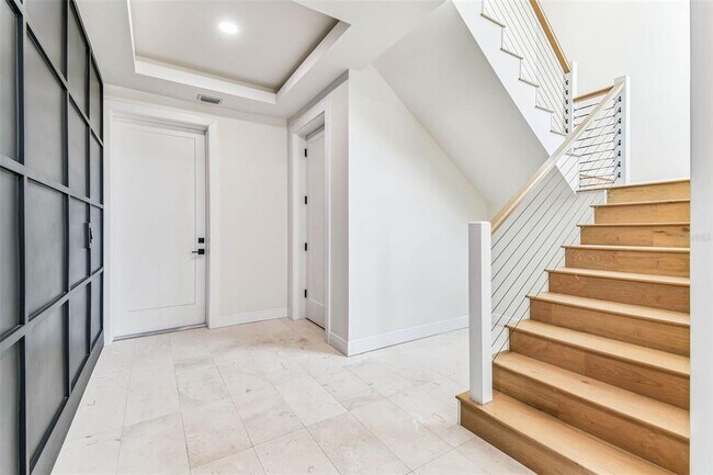 Building Photo - 3 Treasure Ln