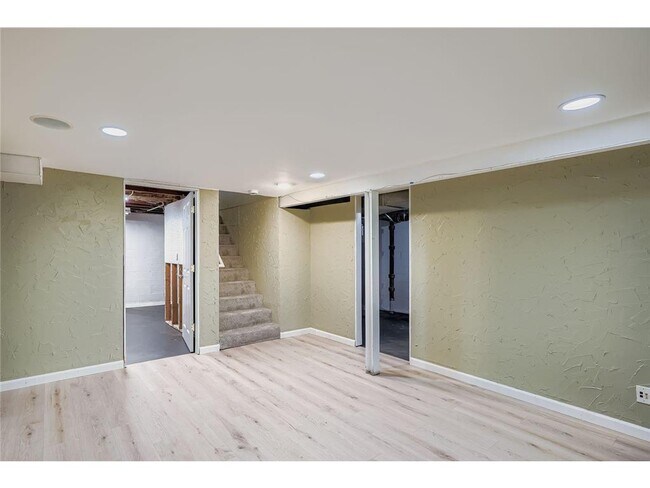 Building Photo - 837 Bidwell St