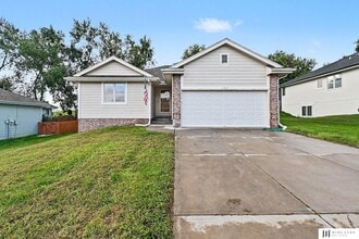 Building Photo - 15613 Timberlane Dr