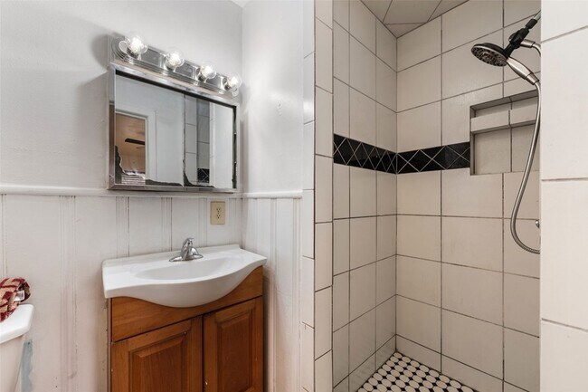 Building Photo - 308 Catalina Dr