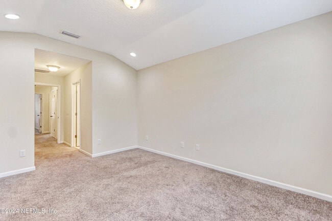 Building Photo - 95 Nelson Ln