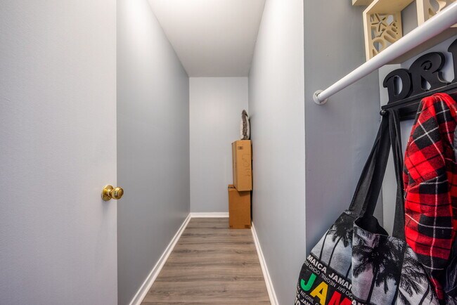 Building Photo - 205 Dockside Dr