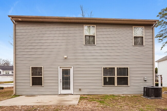 Building Photo - 1013 Helms Rd