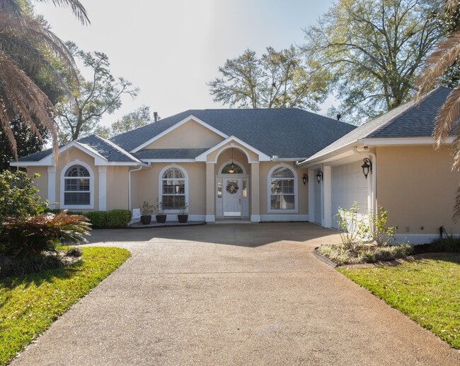 Primary Photo - 1746 Wren Way