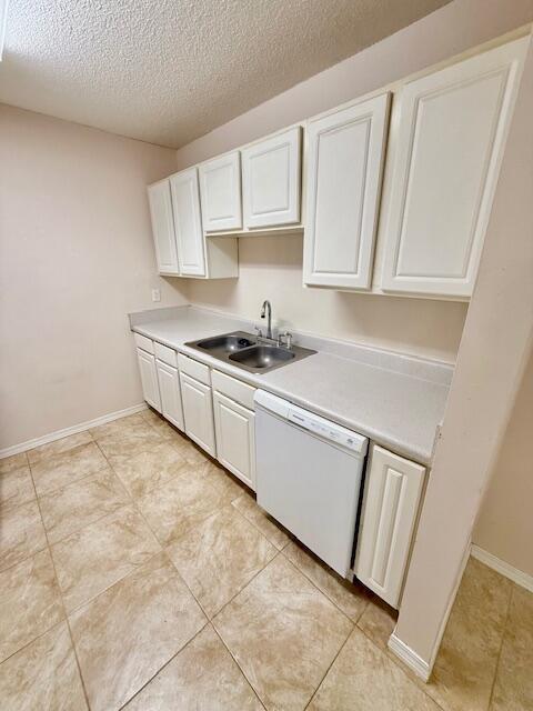 Building Photo - 967 Tray Dr