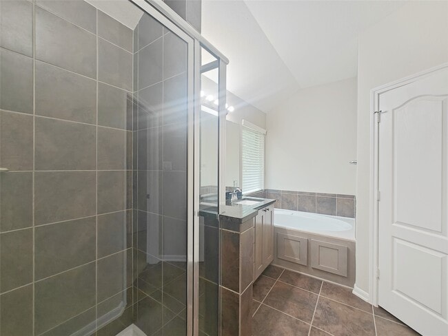 Building Photo - 4939 Ginger Bluff Trail