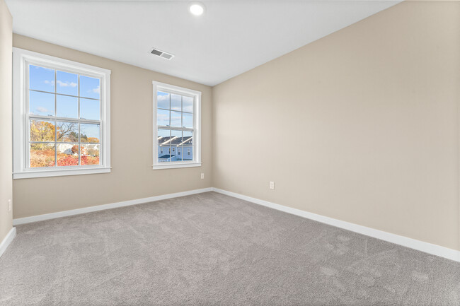 Building Photo - 709 Ravenshire Ct