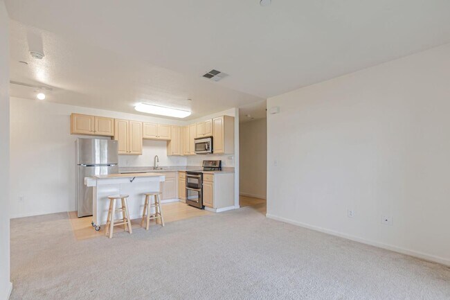 Building Photo - 3128 Loma Verde Dr