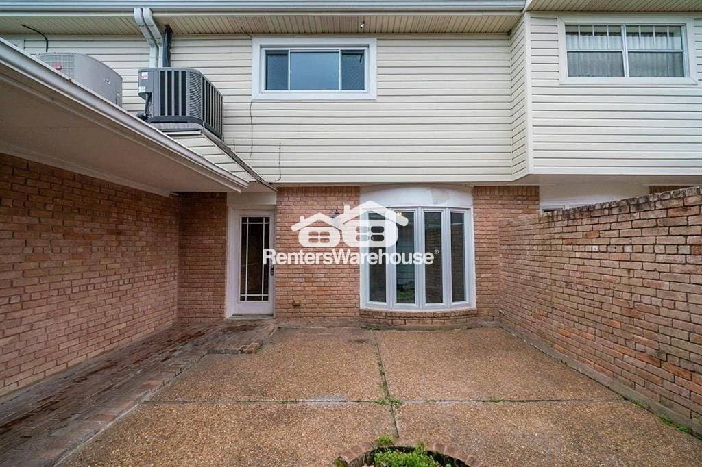 Building Photo - 1411 Ramada Dr