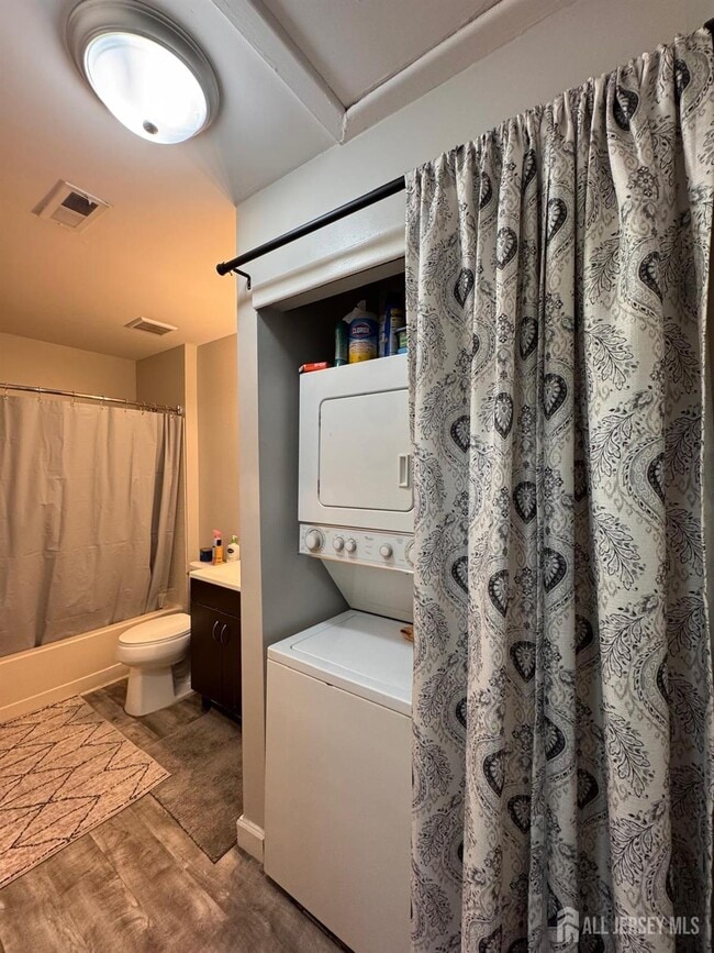 Building Photo - 7110 Tamarron Dr