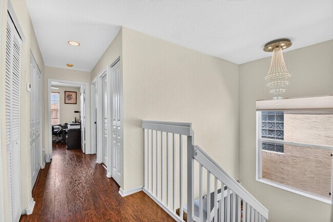 Building Photo - 5018 Starblaze Dr