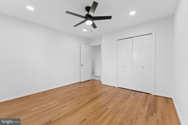 Building Photo - 2302 Tanglevale Dr