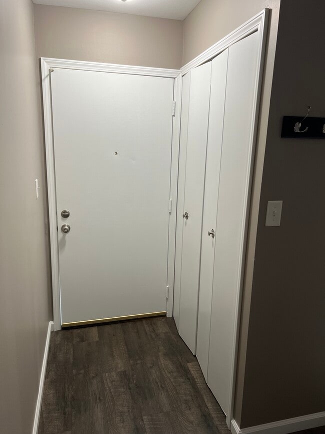Entrance - 2275 N Cable Rd