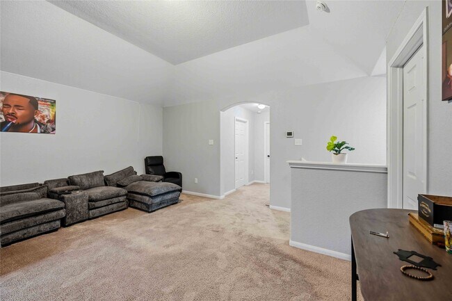 Building Photo - 14702 Meadow Acre Trl