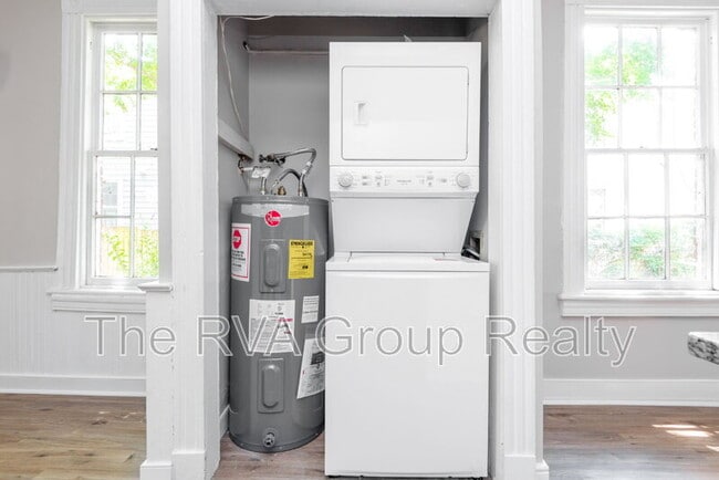 Building Photo - 607 N 27th St