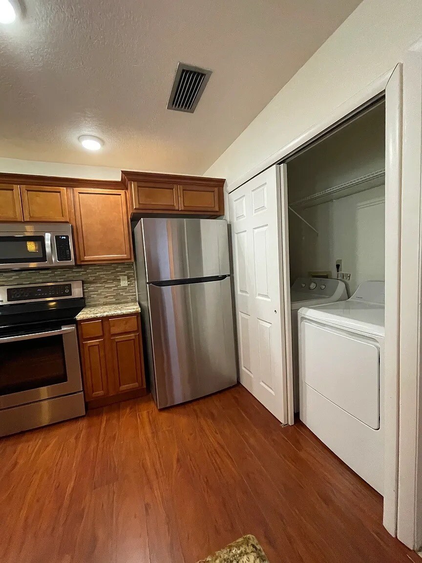 Downstairs washer and dryer - 2190 Woodbridge Rd