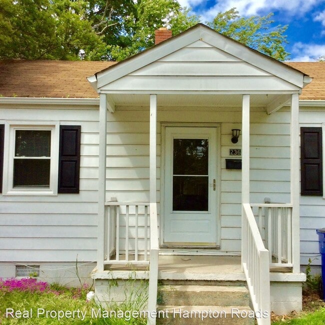 Building Photo - 3 br, 1 bath House - 236 Woodview Avenue