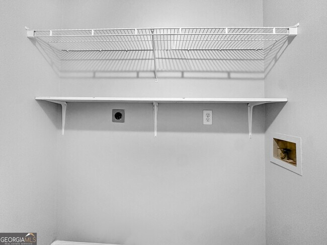 Building Photo - 368 Wesley Mill Pl