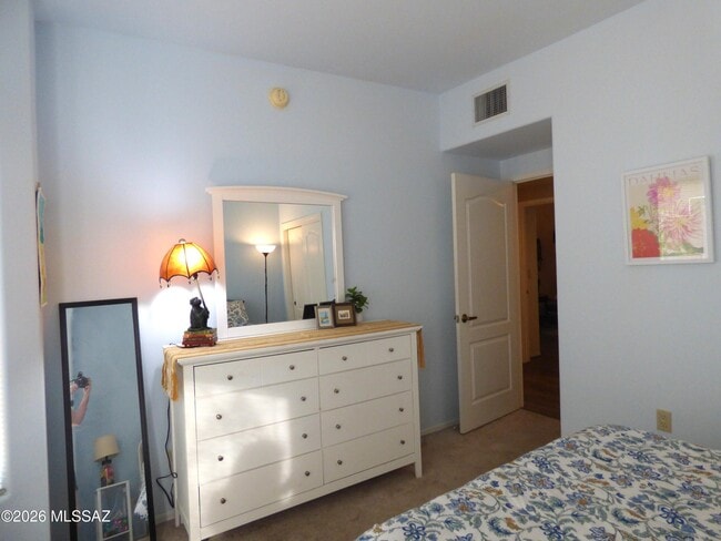 Building Photo - 9853 N Sumter Creek Pl