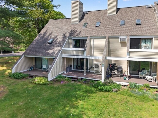 Building Photo - 35 Hazen Rd