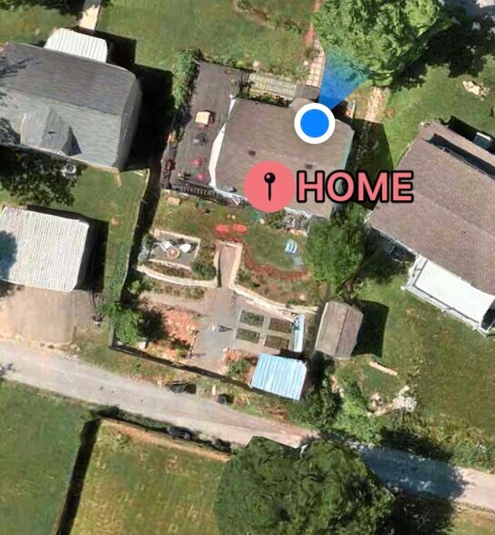 Building Photo - 3803 Lookout Dr