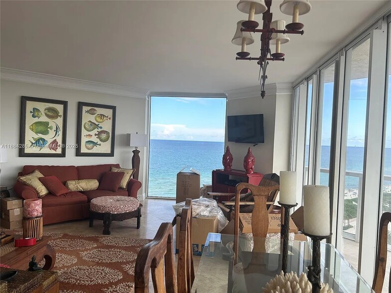 Building Photo - 7330 Ocean Ter