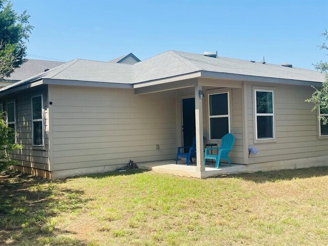 Building Photo - 3803 Overhill Dr