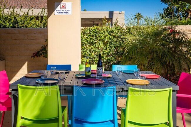 Building Photo - 2842 Sundance Cir W