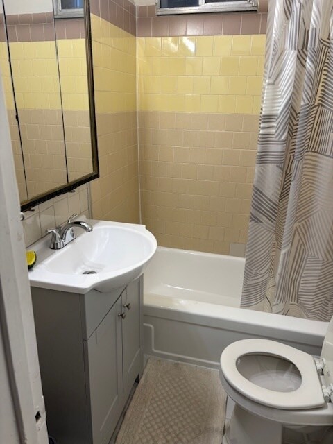 Building Photo - 2909 13th St NW