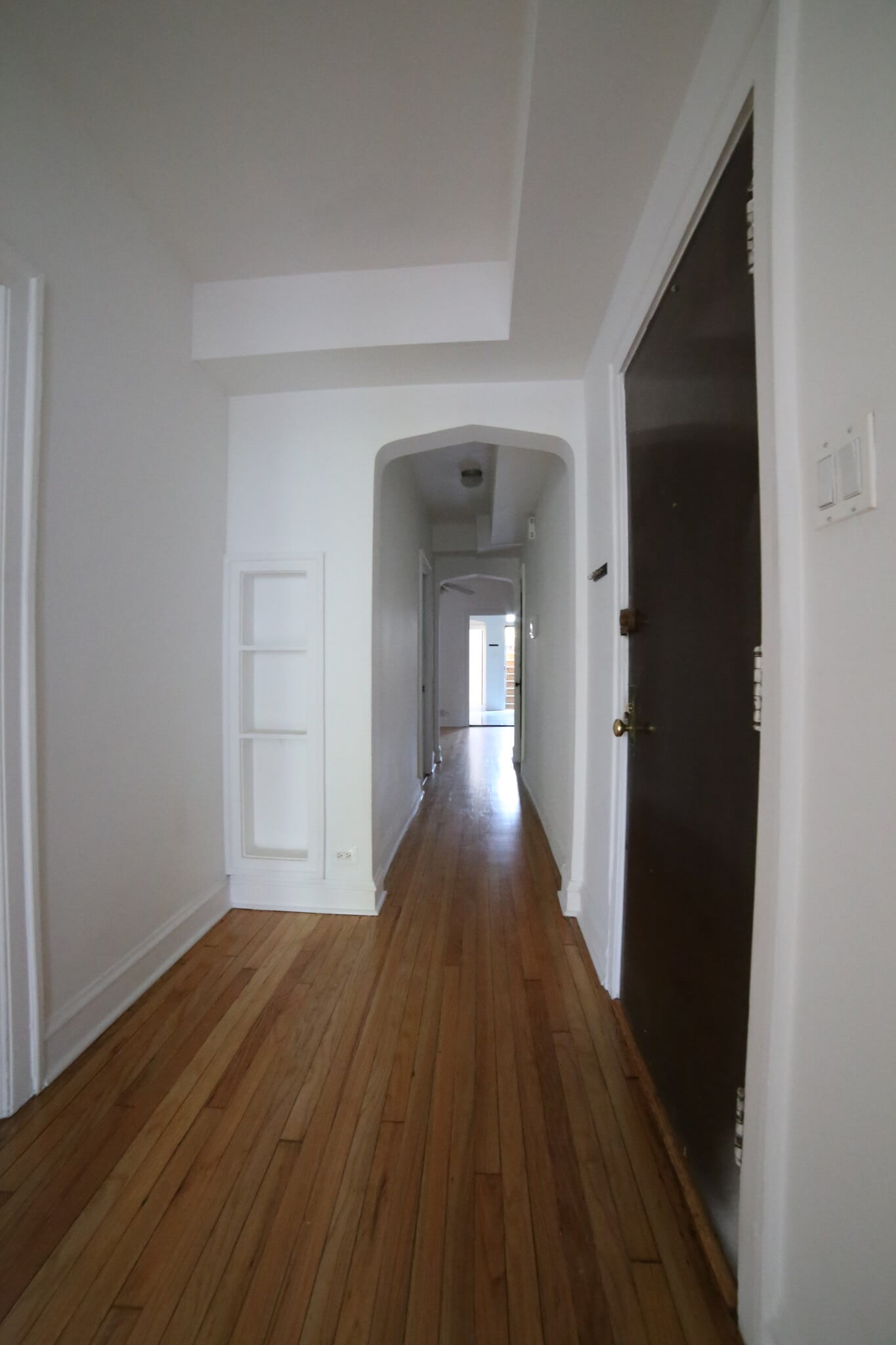 1800 Square Foot with great layout! - 3570 W Lyndale St