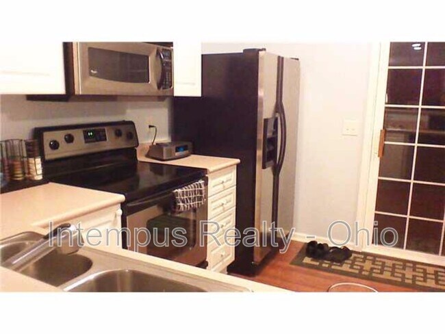 Building Photo - 6500 Crab Apple Dr
