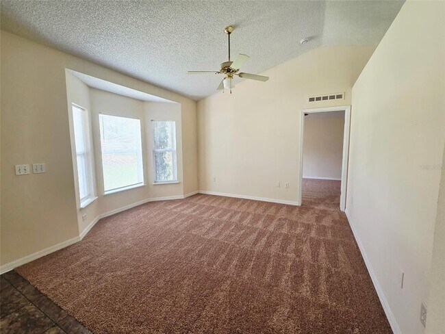 Building Photo - 10 Prince Kaarel Ln