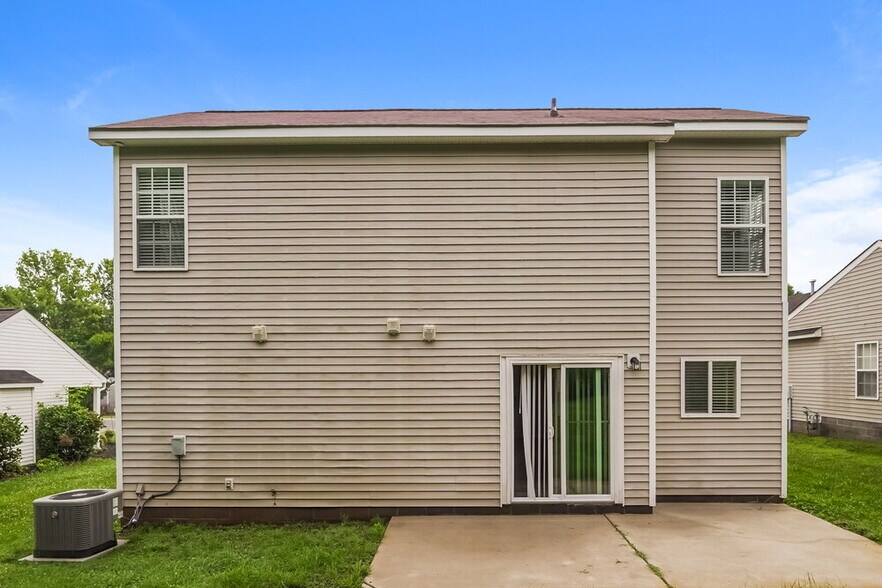 Building Photo - 4964 Astonshire Ln