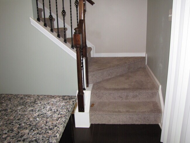 Building Photo - 42 Intuition Cir