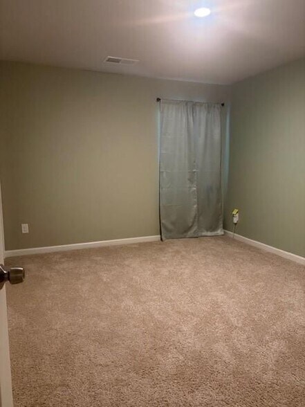 Building Photo - 1235 Brookstone Cir