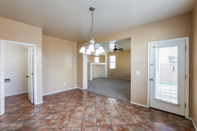 Building Photo - 14944 N 174th Dr