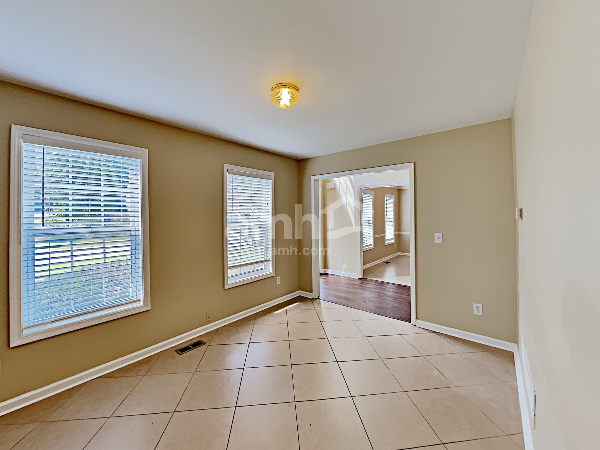 Building Photo - 710 Ridgewood Way