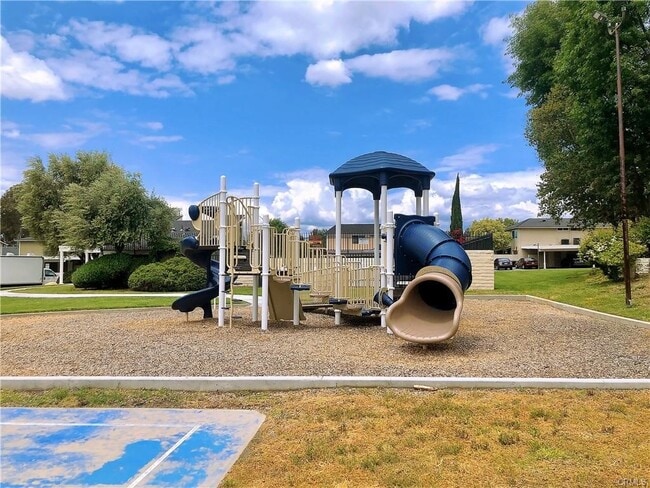 Building Photo - 2127 Eveningside Dr