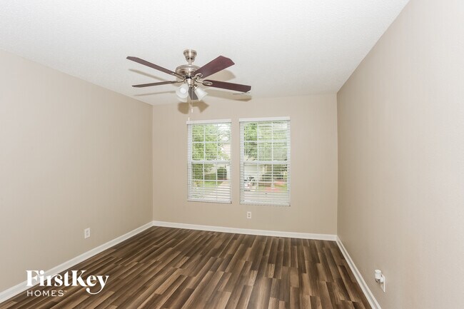 Building Photo - 7120 Sycamore Grove Ct