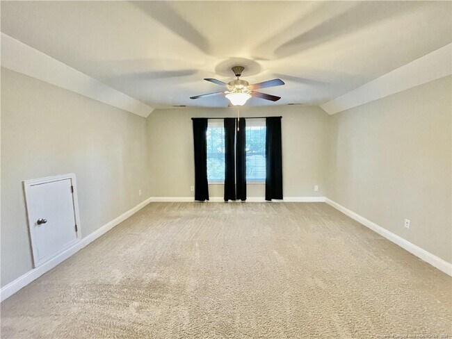 Building Photo - 211 Executive Dr