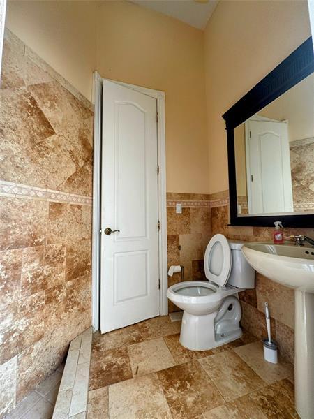 Building Photo - 5981 SW 37th Terrace