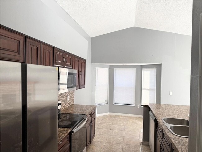 Building Photo - 3402 Bretwood Dr