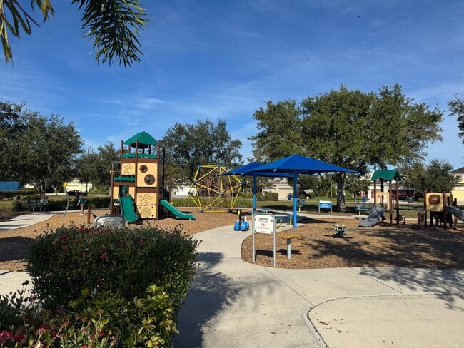 Building Photo - Annual Unfurnished Rental