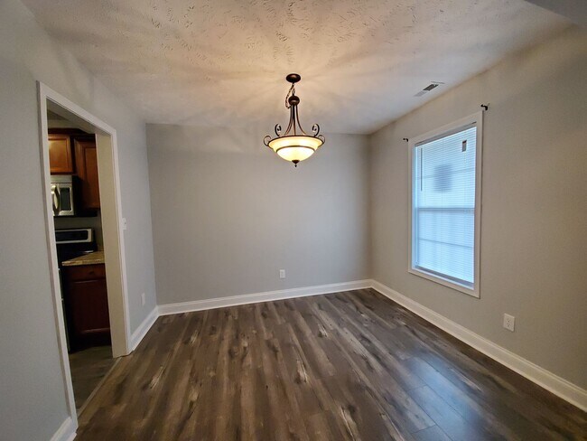 Building Photo - 142 N Copper Creek Dr