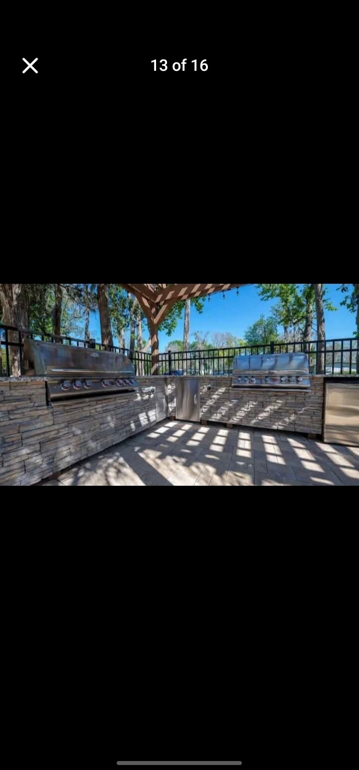 Building Photo - 82 Maple in the Wood