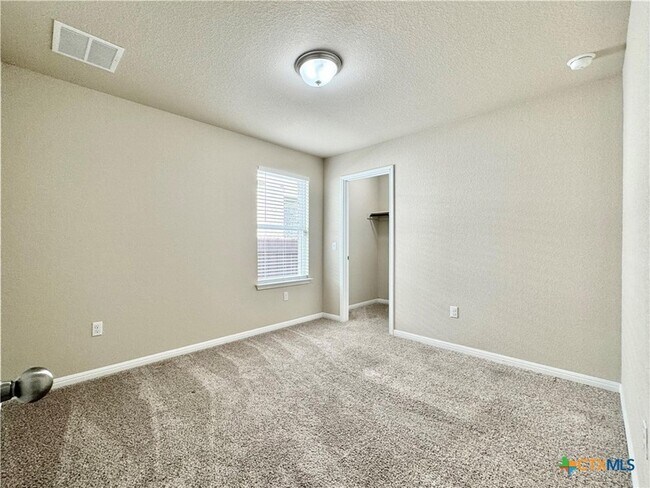 Building Photo - 224 Yoakum St